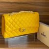 Sacoche jaune - marque Chanel