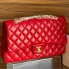 Sacoche rouge - marque Chanel